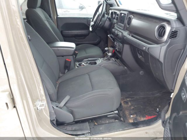 Jeep Gladiator Sport S 4x4 Image 5