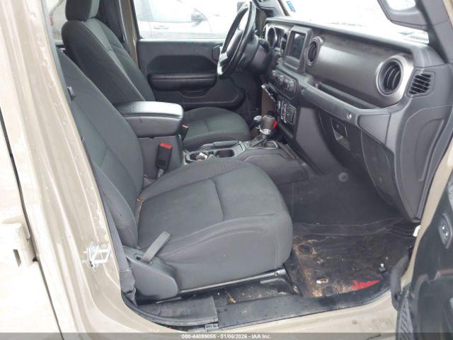 Jeep Gladiator Sport S 4x4 Image 5