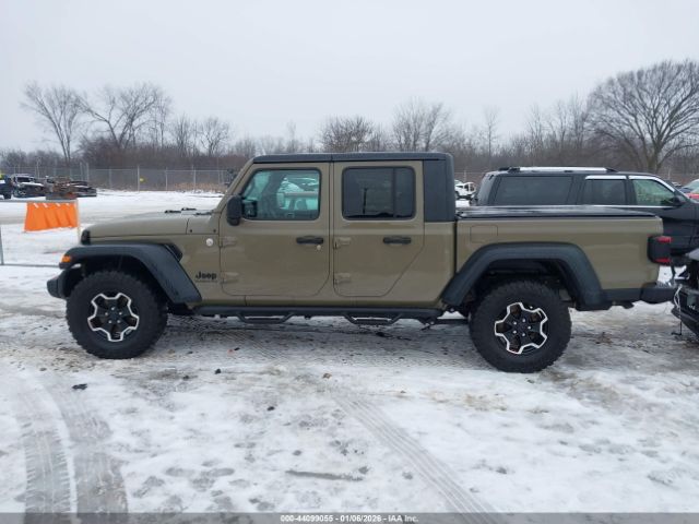 Jeep Gladiator Sport S 4x4 Image 2