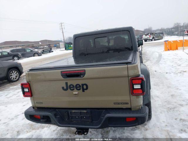 Jeep Gladiator Sport S 4x4 Image 8