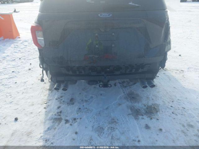 Ford Explorer St Image 8