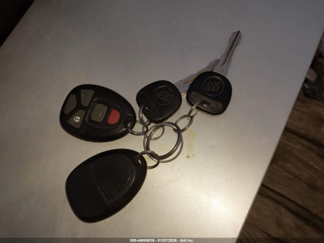 Buick Lucerne Cx Image 10