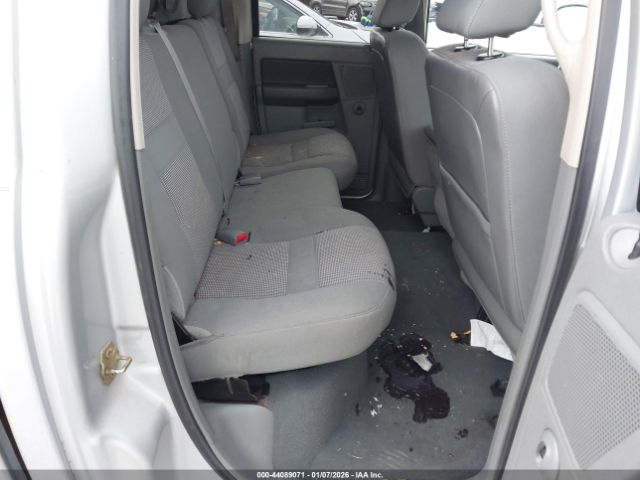 Dodge Ram 1500 Image 2