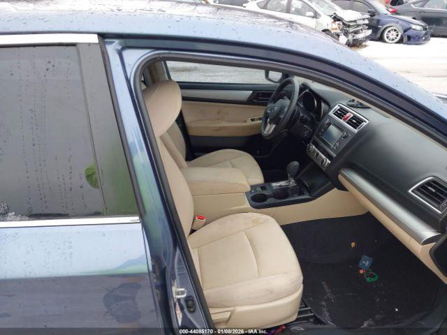Subaru Legacy 2.5i Image 9