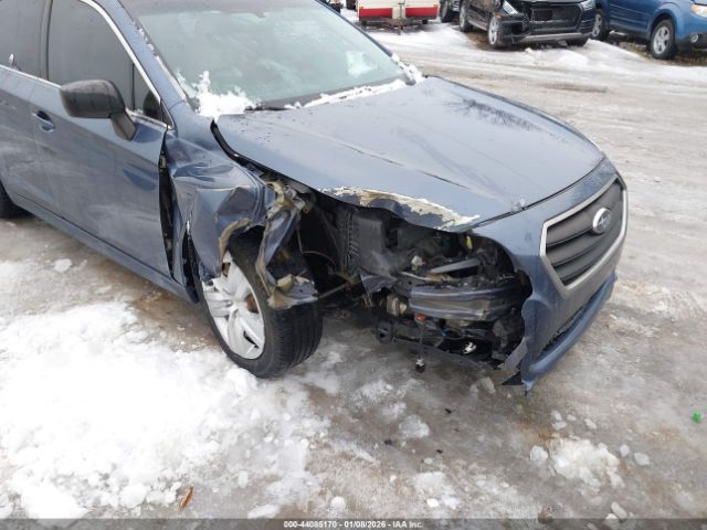 Subaru Legacy 2.5i Image 4