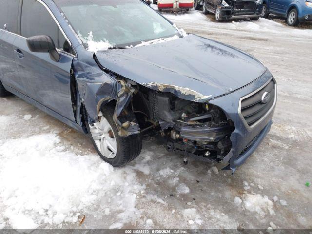 Subaru Legacy 2.5i Image 4