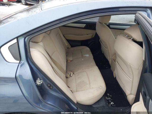 Subaru Legacy 2.5i Image 3