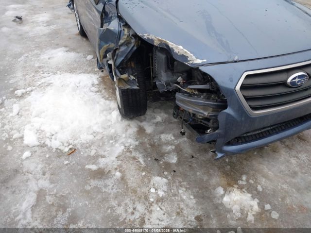 Subaru Legacy 2.5i Image 16