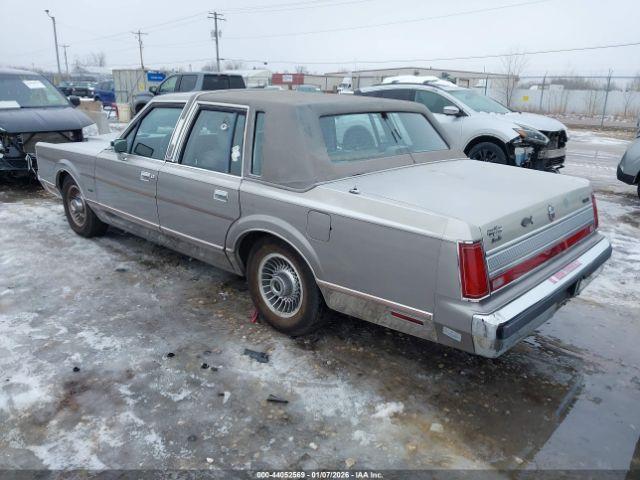 Lincoln Towncar Cartier Image 10